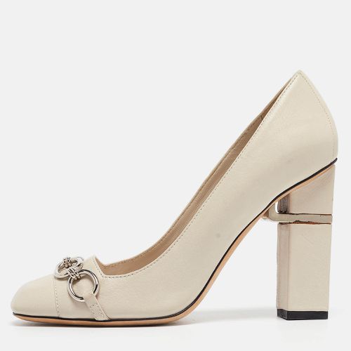 Dior Cream Leather Chain Embellished Block Heel Pumps Size 37 - Dior - Modalova