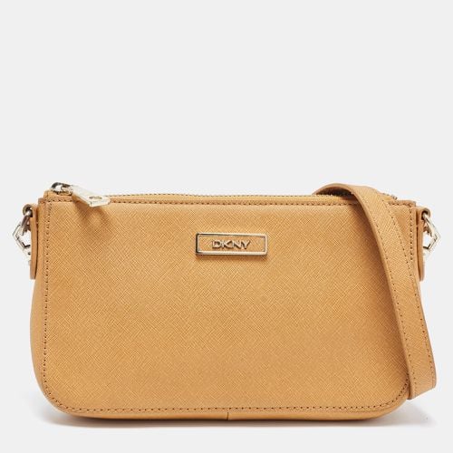 DKNY Tan Saffiano Leather Bryant Park Crossbody Bag - Dkny - Modalova