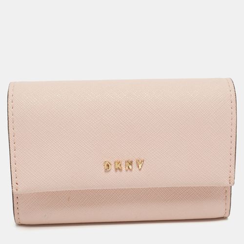 DKNY Pink Saffiano Leather Flap Compact Wallet - Dkny - Modalova