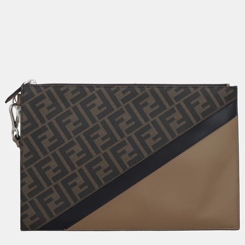 Fendi Brown FF Diagonal Flat Wristlet Clutch - Fendi - Modalova