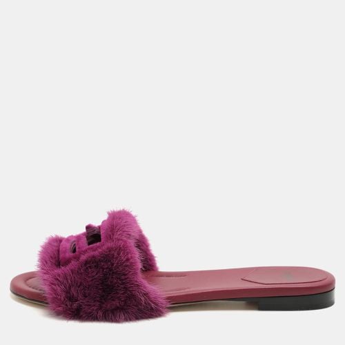 Fendi Purple Mink Fur Baguette Flat Slides Size 40 - Fendi - Modalova