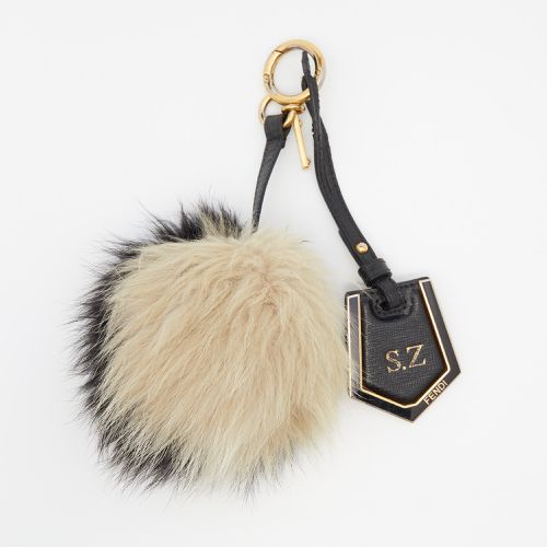 Fendi Monochrome Fox Fur Pom Pom Keyring/ Bag Charm - Fendi - Modalova