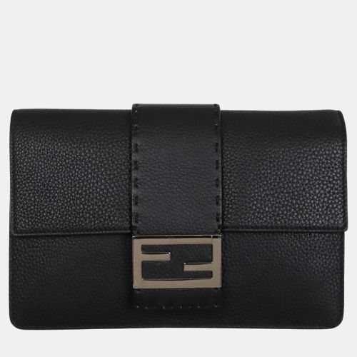 Leather Selleria FF Baguette Clutch - Fendi - Modalova