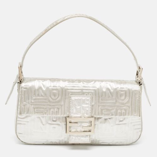 Fendi Silver Zucca Shimmer Fabric Baguette Flap Bag - Fendi - Modalova