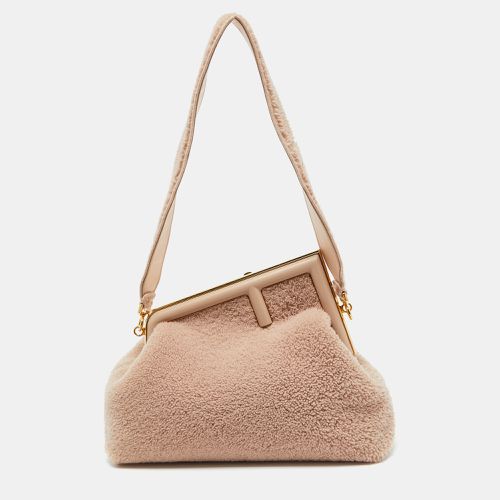 Fendi Beige Shearling Fur Fendi First Midi Shoulder Bag - Fendi - Modalova