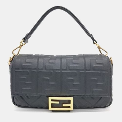 Fendi Black Embossed zucca Logo Leather Baguette XL Shoulder Bag - Fendi - Modalova