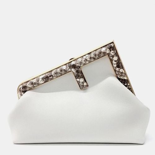 Fendi White Roccia Shiny Nappa Snakeskin Small Fendi First Clutch - Fendi - Modalova