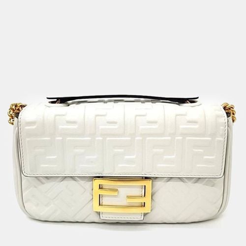 Fendi White Zucca Embossed Leather Baguette Bag - Fendi - Modalova