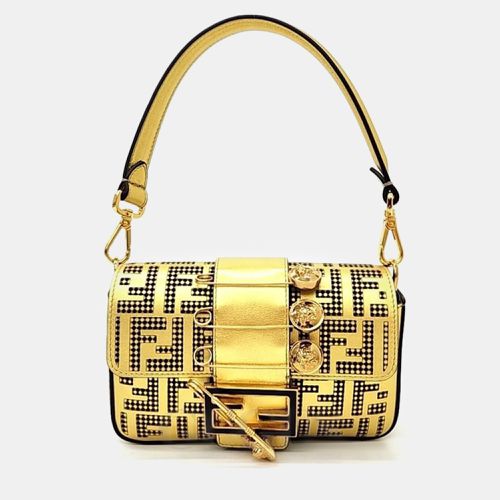 Fendi X Versace Limited Edition Gold Leather Baguette Shoulder Bag - Fendi - Modalova