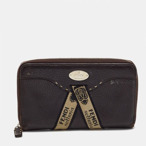 Fendi Black Sellieria Leather Logo Zip Around Continental Wallet - Fendi - Modalova