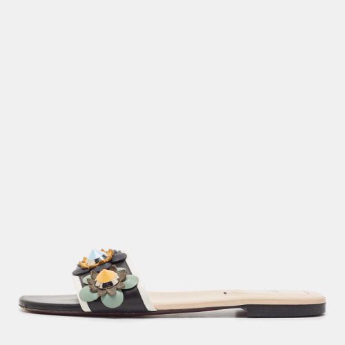 Cream Leather Flowerland Flat Sandals Size 38 - Fendi - Modalova