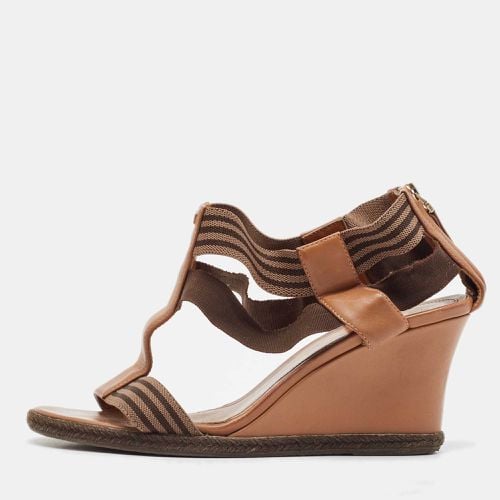 Fendi Brown Leather and Stretch Fabric Wedge Sandals Size 37 - Fendi - Modalova