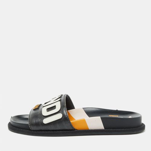 Fendi Black Leather Mania Motif Flat Slide Sandals Size 36.5 - Fendi - Modalova