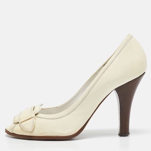 Fendi Cream Patent Leather Buckle Detail Open Toe Pumps Size 38 - Fendi - Modalova