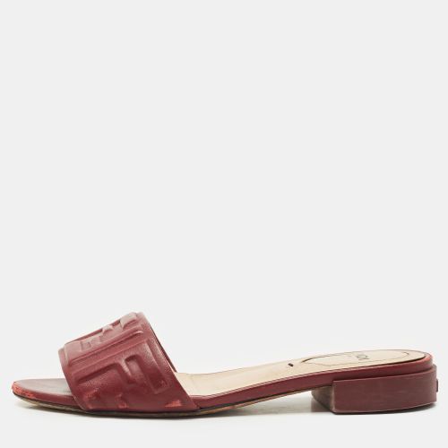 Fendi Burgundy FF Embossed Leather Slide Sandals Size 36 - Fendi - Modalova
