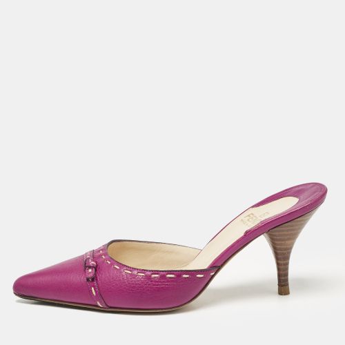 Magenta Leather Pointed Toe Mules Size 35 - Fendi - Modalova