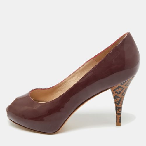 Fendi Burgundy Patent Leather Zucca Print Heel Peep Toe Platform Pumps Size 36 - Fendi - Modalova
