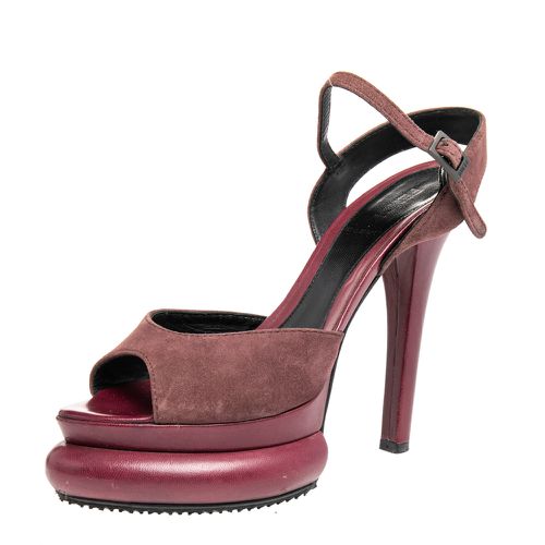 Fendi Burgundy Suede Platform Ankle Strap Sandals Size 37 - Fendi - Modalova