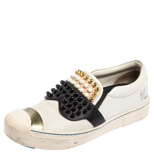 Fendi BlackWhite Leather Karlito Studded Low Top Sneakers Size 38 - Fendi - Modalova