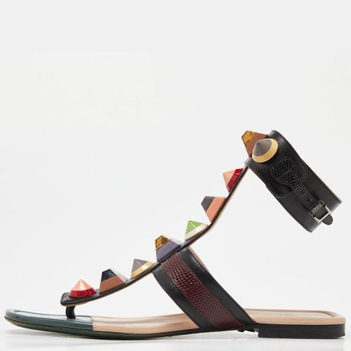 Leather Studded Ankle Cuff Flat Sandals Size 37 - Fendi - Modalova