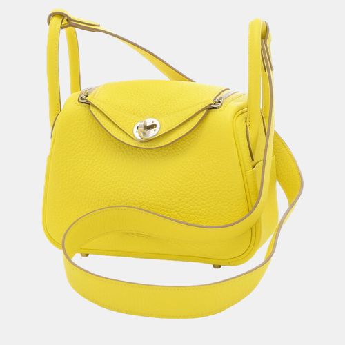 Hermes Lime Taurillon Clemence Leather Mini Lindy Shoulder Bag - Hermes - Modalova