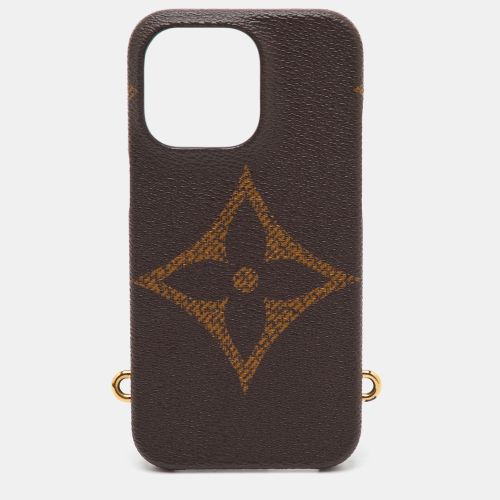Reverse Monogram Giant Canvas Bumper on Strap iPhone Case - Louis Vuitton - Modalova