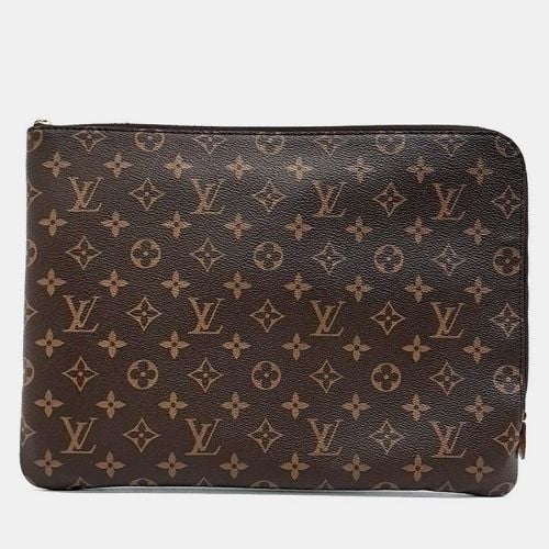 Louis Vuitton Brown Monogram Etui Voyage MM Pouch - Louis Vuitton - Modalova