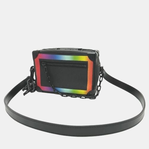 Louis Vuitton Black Taiga Leather Rainbow Soft Trunk Shoulder Bag - Louis Vuitton - Modalova