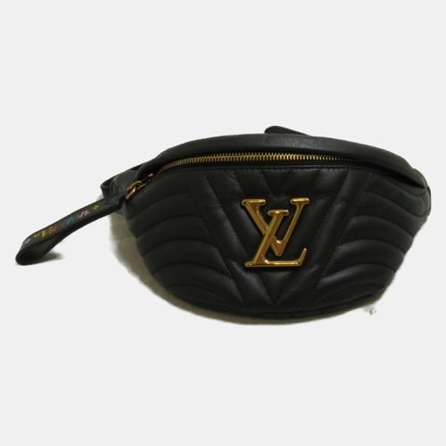 Louis Vuitton Black Quilted Leather New Wave Bumbag - Louis Vuitton - Modalova