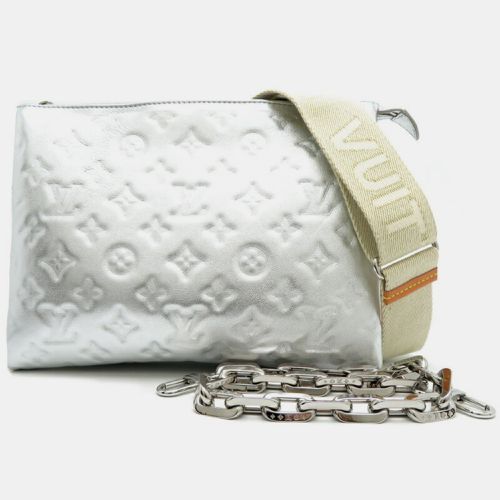 Louis Vuitton Lambskin Silver Coussin PM Shoulder Bag - Louis Vuitton - Modalova