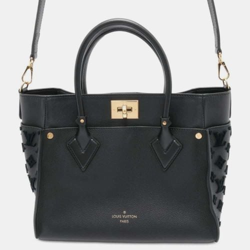 Louis Vuitton Black Monogram Tufted Calf Leather On My Side MM Handbag - Louis Vuitton - Modalova