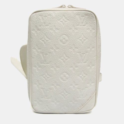 Louis Vuitton White Monogram Empreinte Utility Side Bag - Louis Vuitton - Modalova