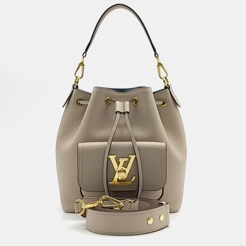 Louis Vuitton Beige Leather Lock Me Bucket Bag - Louis Vuitton - Modalova