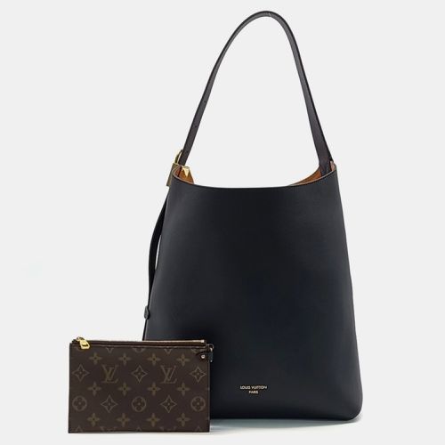 Louis Vuitton Black Leather Low Key Hobo MM bag - Louis Vuitton - Modalova