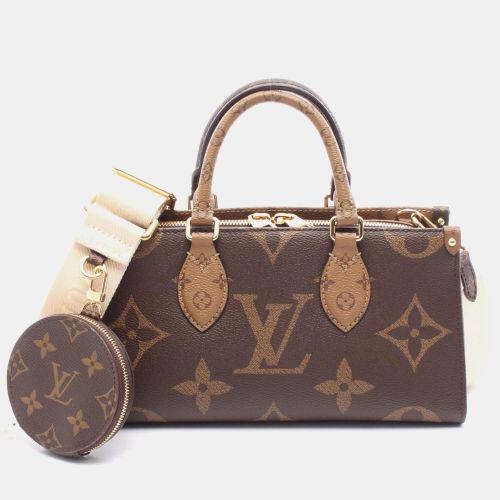 Louis Vuitton OnTheGo EW Monogram Giant Canvas Tote Bag - Louis Vuitton - Modalova