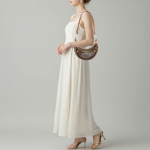 Loop Monogram Canvas Shoulder Bag - Louis Vuitton - Modalova