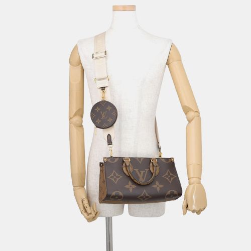 Onthego Ew Red Monogram Reverse Canvas Monogram Giant Top Handle Bag - Louis Vuitton - Modalova
