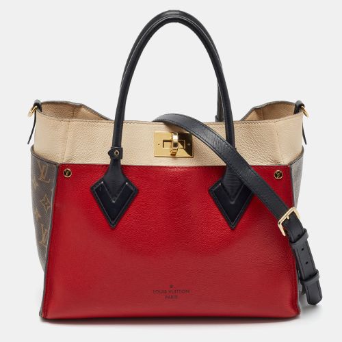 On My Side Leather and Monogram Canvas Bag - Louis Vuitton - Modalova