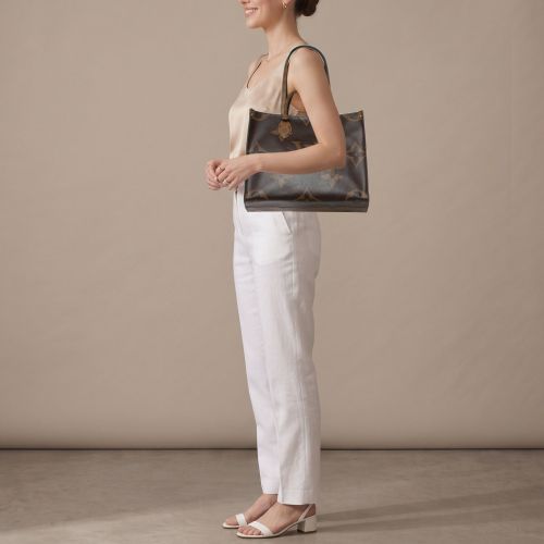 Onthego MM Monogram Reverse Canvas Bag - Louis Vuitton - Modalova