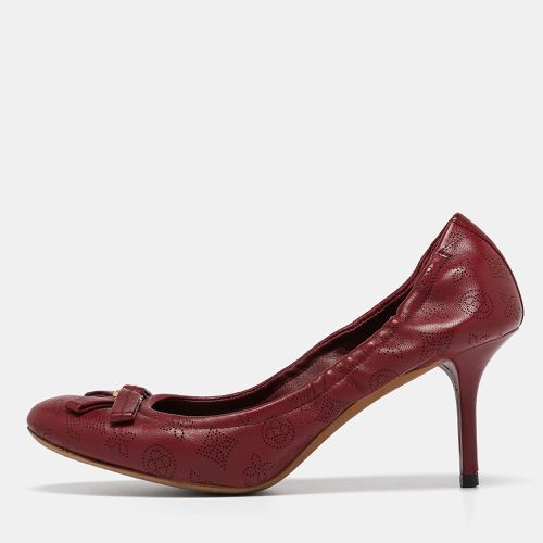 Leather Bow Fiance Pumps Size 36.5 - Louis Vuitton - Modalova