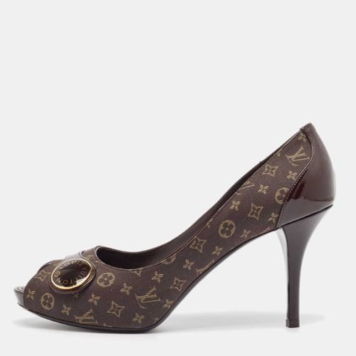 Louis Vuitton Brown Canvas and Patent Leather Peep Toe Pumps Size 38.5 - Louis Vuitton - Modalova