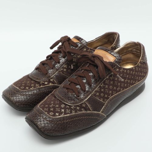 Size 39 Monogram Fabric and Embossed Python Leather Trim Low Top Sneakers - Louis Vuitton - Modalova