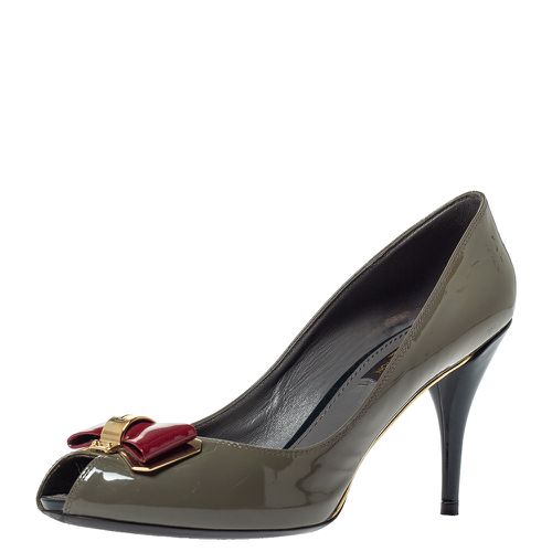 Louis Vuitton Grey Patent Leather Lou Peep Toe Pumps Size 37.5 - Louis Vuitton - Modalova