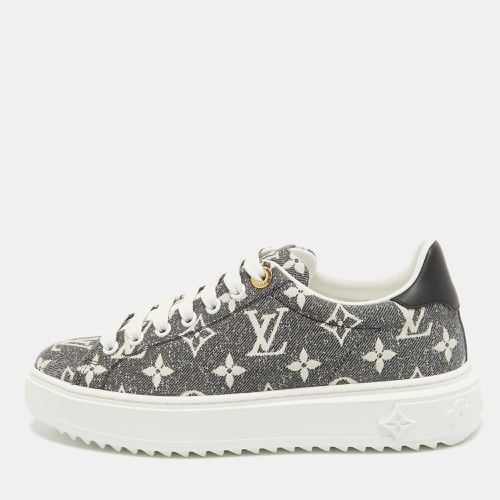 White Monogram Denim Time Out Sneakers Size 37 - Louis Vuitton - Modalova