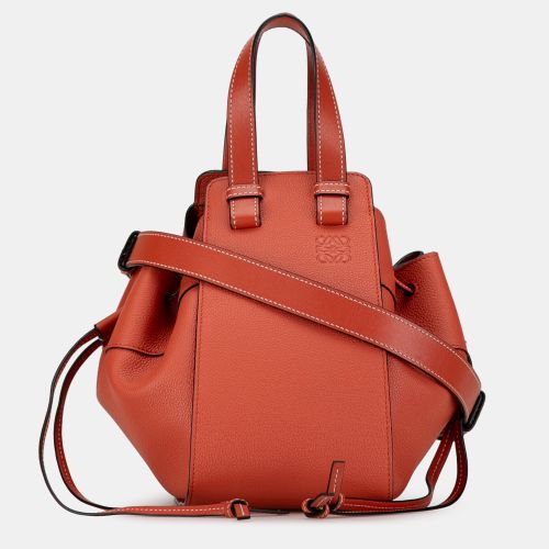 Loewe Red Small Leather Hammock Satchel Bag - Loewe - Modalova