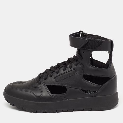 Maison Martin Margiela X Reebok Black Leather Tabi High Top Sneakers Size 39 - Maison Martin Margiela - Modalova