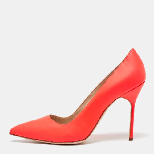 Manolo Blahnik Orange Leather BB Pumps Sze 39 - Manolo Blahnik - Modalova