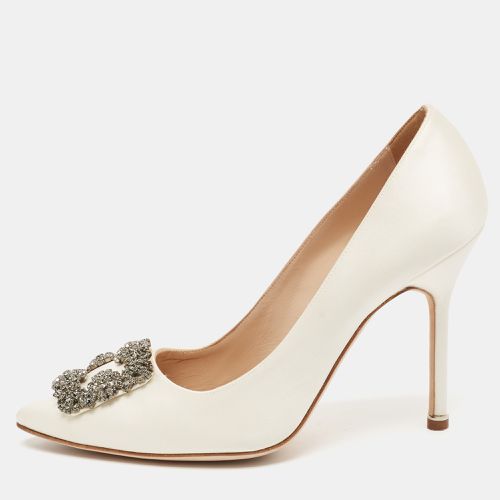 Manolo Blahnik Ivory Satin Hangisi Pumps Size 39.5 - Manolo Blahnik - Modalova