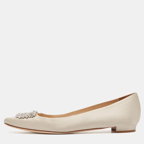 Manolo Blahnik Light Grey Satin Hangisi Flats Size 38.5 - Manolo Blahnik - Modalova