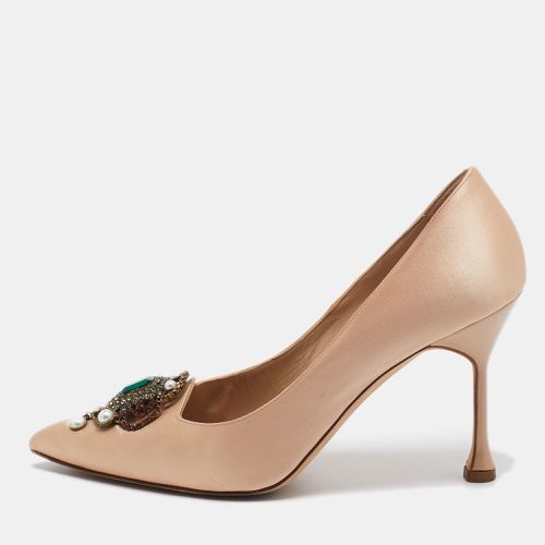 Manolo Blahnik Beige Satin Pearl Embellished Pointed Toe Pumps Size 38.5 - Manolo Blahnik - Modalova